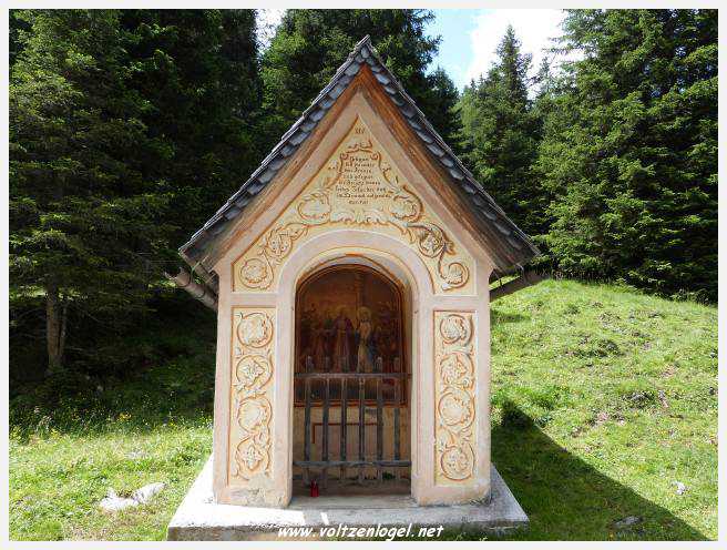 Vue panoramique depuis le téléphérique du Serles à Mieders, Vallée du Stubai