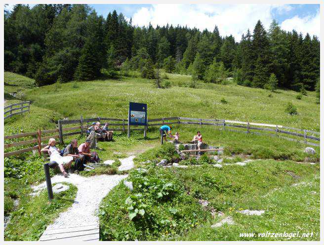 Vue panoramique depuis le téléphérique du Serles à Mieders, Vallée du Stubai