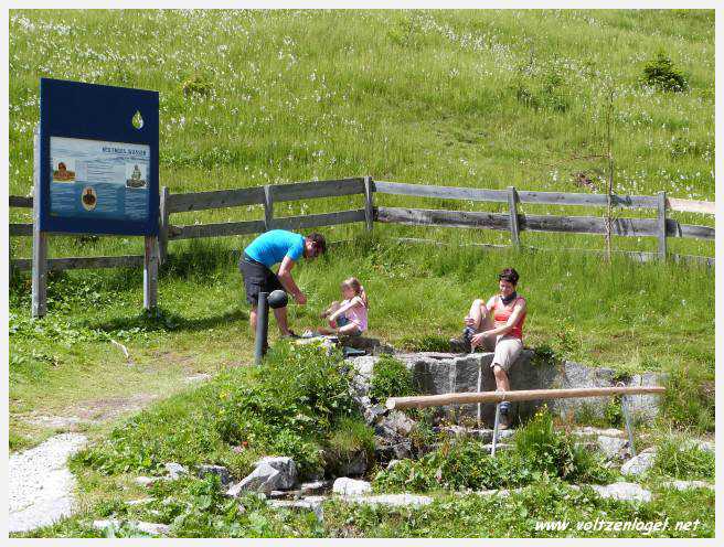 Vue panoramique depuis le téléphérique du Serles à Mieders, Vallée du Stubai