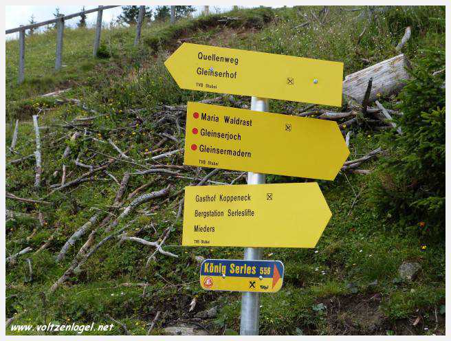 Vue panoramique depuis le téléphérique du Serles à Mieders, Vallée du Stubai