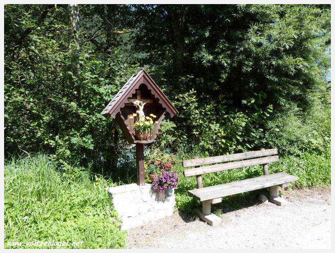 Vue panoramique sur le lac Kampler dans la vallée alpine du Stubai, Tyrol, Autriche