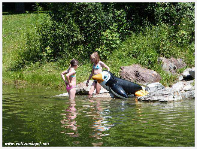 Vue panoramique sur le lac Kampler dans la vallée alpine du Stubai, Tyrol, Autriche