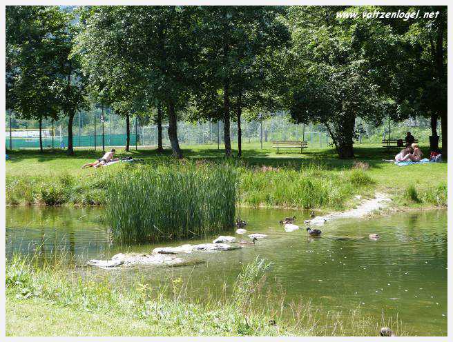Vue panoramique sur le lac Kampler dans la vallée alpine du Stubai, Tyrol, Autriche