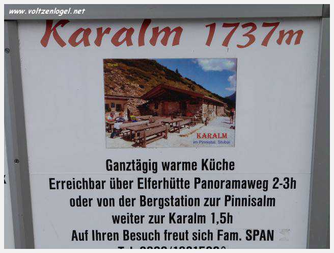 Vue panoramique des montagnes alpines de Neustift au Stubaital