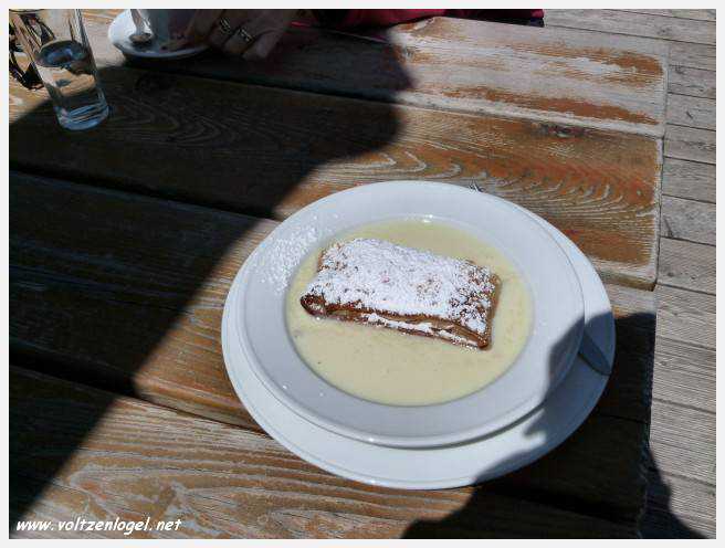 Vue panoramique des montagnes alpines de Neustift au Stubaital