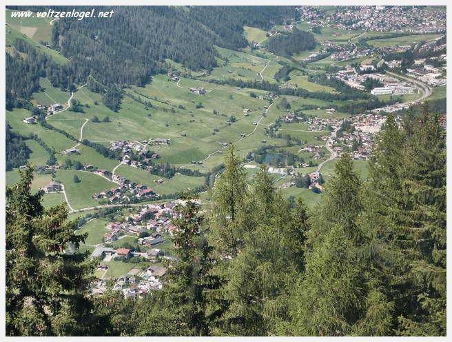 Vue panoramique des montagnes alpines de Neustift au Stubaital