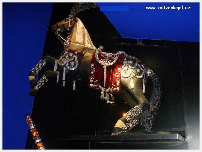 Éclat du cristal Swarovski à Wattens, Tyrol : Chambres des Merveilles et créations uniques