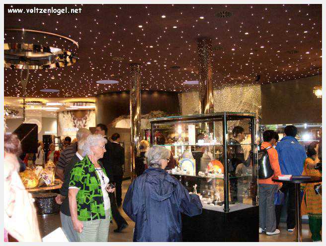 Éclat du cristal Swarovski à Wattens, Tyrol : Chambres des Merveilles et créations uniques