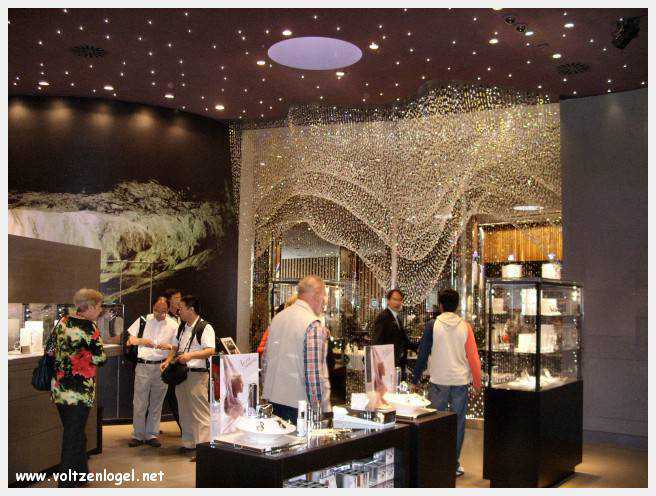 Éclat du cristal Swarovski à Wattens, Tyrol : Chambres des Merveilles et créations uniques