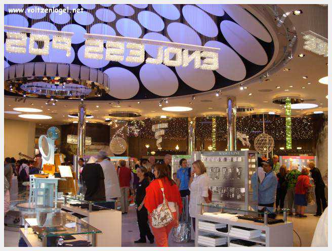 Éclat du cristal Swarovski à Wattens, Tyrol : Chambres des Merveilles et créations uniques