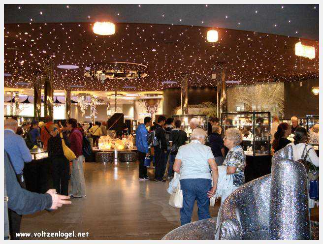 Éclat du cristal Swarovski à Wattens, Tyrol : Chambres des Merveilles et créations uniques