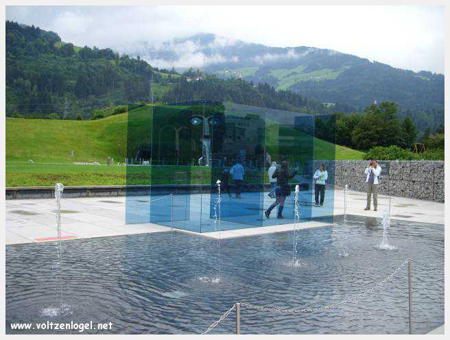 Éclat du cristal Swarovski à Wattens, Tyrol : Chambres des Merveilles et créations uniques