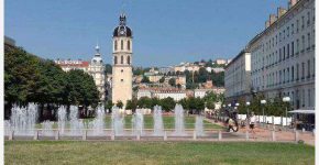 Découverte des paysages et villes historiques en France