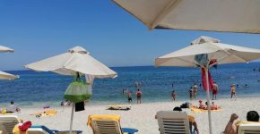 Plage paradisiaque de République Dominicaine, évasion et beauté naturelle.