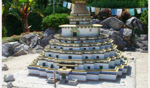 Temple de Kumbum au Tibet, symbole de spiritualité et d'art sacré