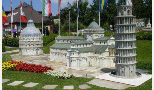 La Place des Miracles de Pise : Une Destination Incontournable en Italie