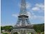 Vue panoramique de la Tour Eiffel avec la Seine en arrière-plan