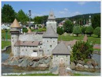 Château Fort Heidenreichstein entouré de douves, au cœur du Waldviertel