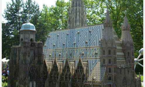 Vue spectaculaire du Stephansdom à Vienne, symbole architectural gothique