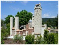 Vue panoramique des tours médiévales de San Gimignano en Toscane, berceau d'histoire et de culture.