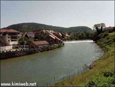 La ville d'Ornans; Vallée de la Loue dans le Doubs