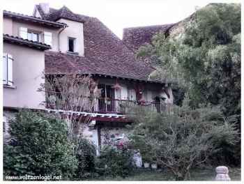 Maison à colombage, bourg de Beaulieu-sur-Dordogne