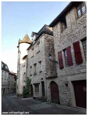 LA VIEILLE VILLE - Beaulieu-Sur-Dordogne