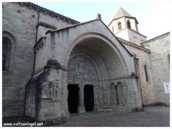 Le porche sculpté de l'abbaye de Beaulieu-sur-Dordogne