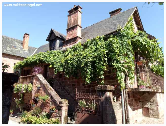 Collonges-la-Rouge haut lieu touristique, vallée de la Dordogne