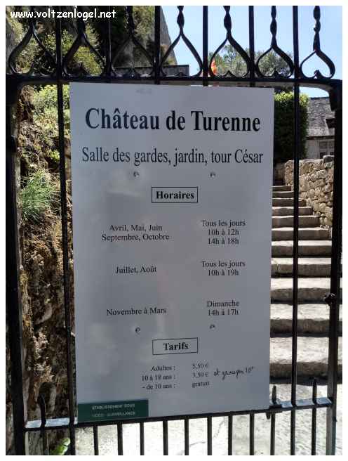 Le château de Turenne, les maisons du village médiéval