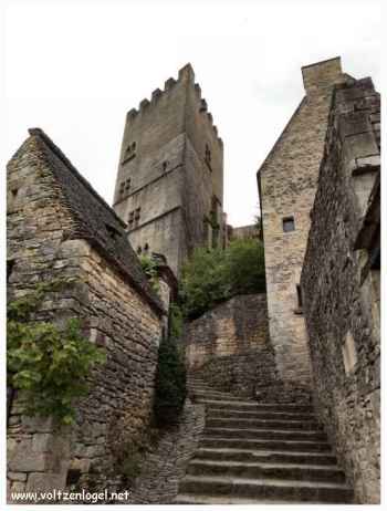 Ruelle accéder au château de Beynac