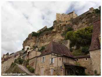 Le village de Beynac ; La forteresse médiévale de Beynac