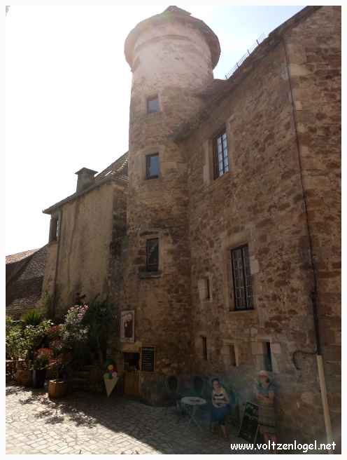 La tour du château de Carennac