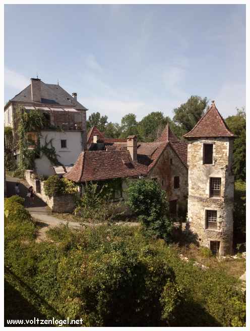 Carennac beau village médiéval aux maisons anciennes