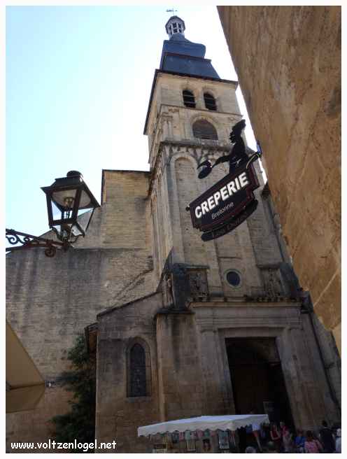 La cathédrale catholique romaine de Sarlat, un chef-d'oeuvre gothique