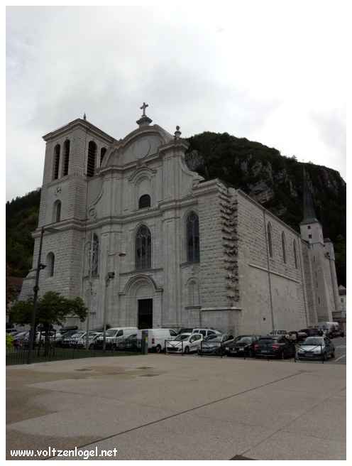 La cathédrale de Saint-Claude dans le Jura, classée monument historique