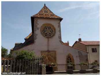 Monument Historique ; Ancien prieuré Saint-Martin d'Ambierle