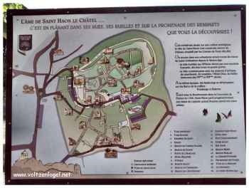 Remparts de Saint-Haon-le-Châtel évoquant une époque médiévale révolue.