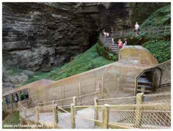 Le Gouffre de Padirac gigantesque grotte souterraine