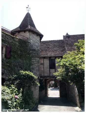 Loubressac, Le meilleur du beau village de France, l'église, le château du XVème siècle
