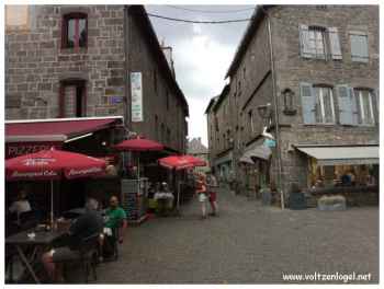Besse-et-Saint-Anastaise, la région Auvergne-Rhône-Alpes