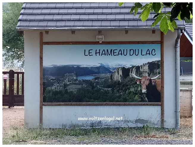 Le meilleur du Lac Chambon dans le Puy-de-Dôme. La station balnéaire du Sancy