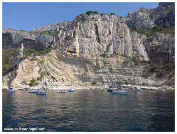 Falaises imposantes des Calanques de Marseille