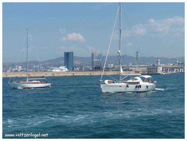 Marseille la cité phocéenne. Le meilleur des calanques de Marseille en bateau