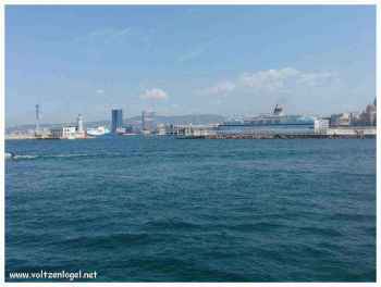 Marseille la cité phocéenne. Les calanques de Marseille en bateau