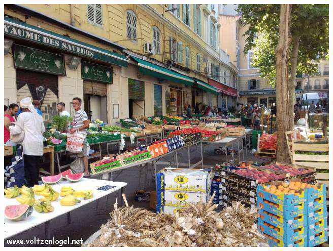 Exploration des trésors de l'Avenue de La Canebière à Marseille.