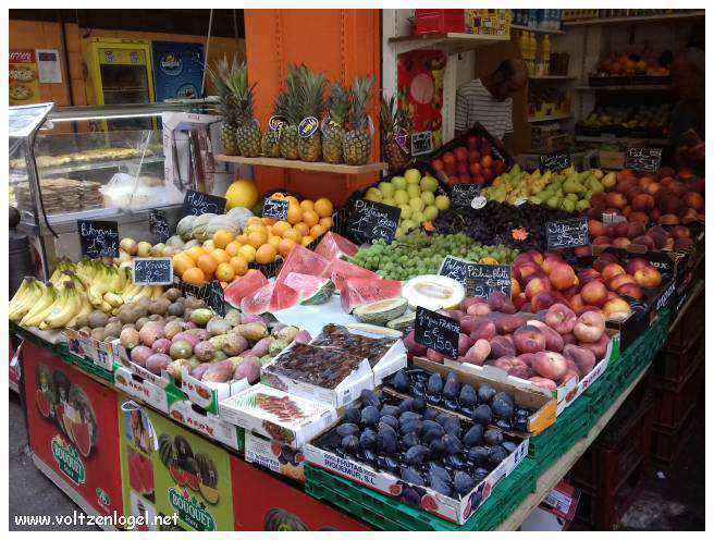 Exploration des trésors de l'Avenue de La Canebière à Marseille.