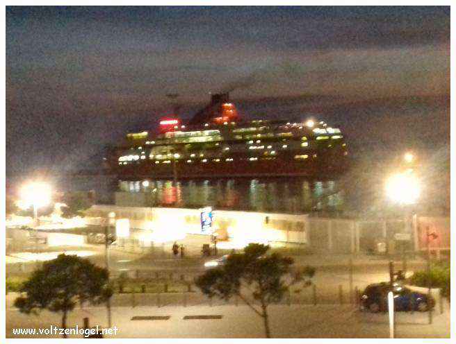Cathédrale de Marseille: Immersion dans son patrimoine culturel et artistique.