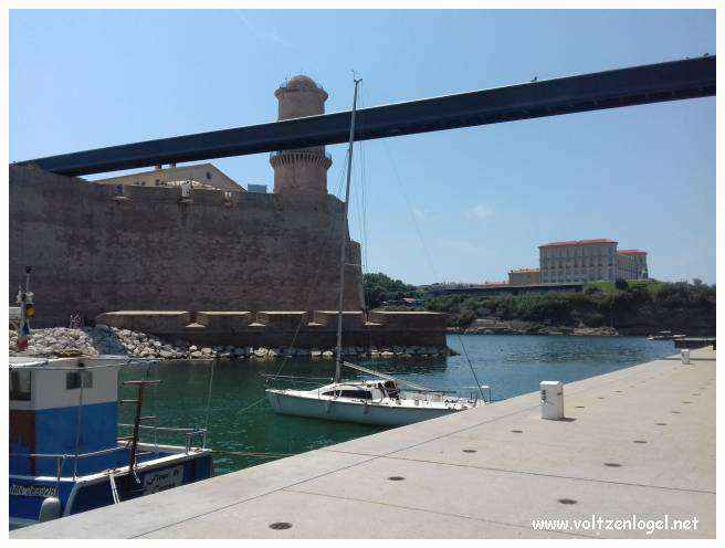 Marseille la cité phocéenne. Le meilleur du Fort Saint Jean à Marseille