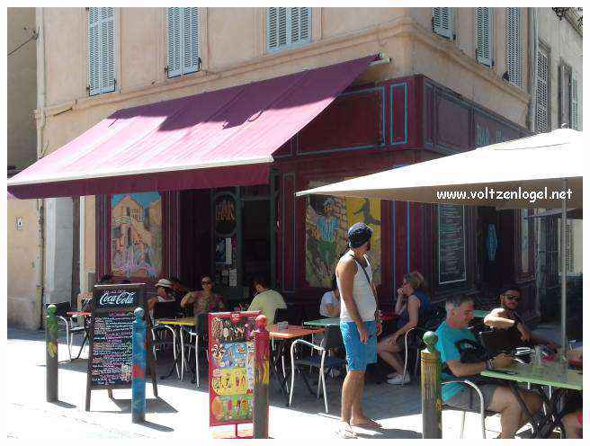 Vue panoramique du Panier à Marseille, révélant son riche patrimoine historique.
